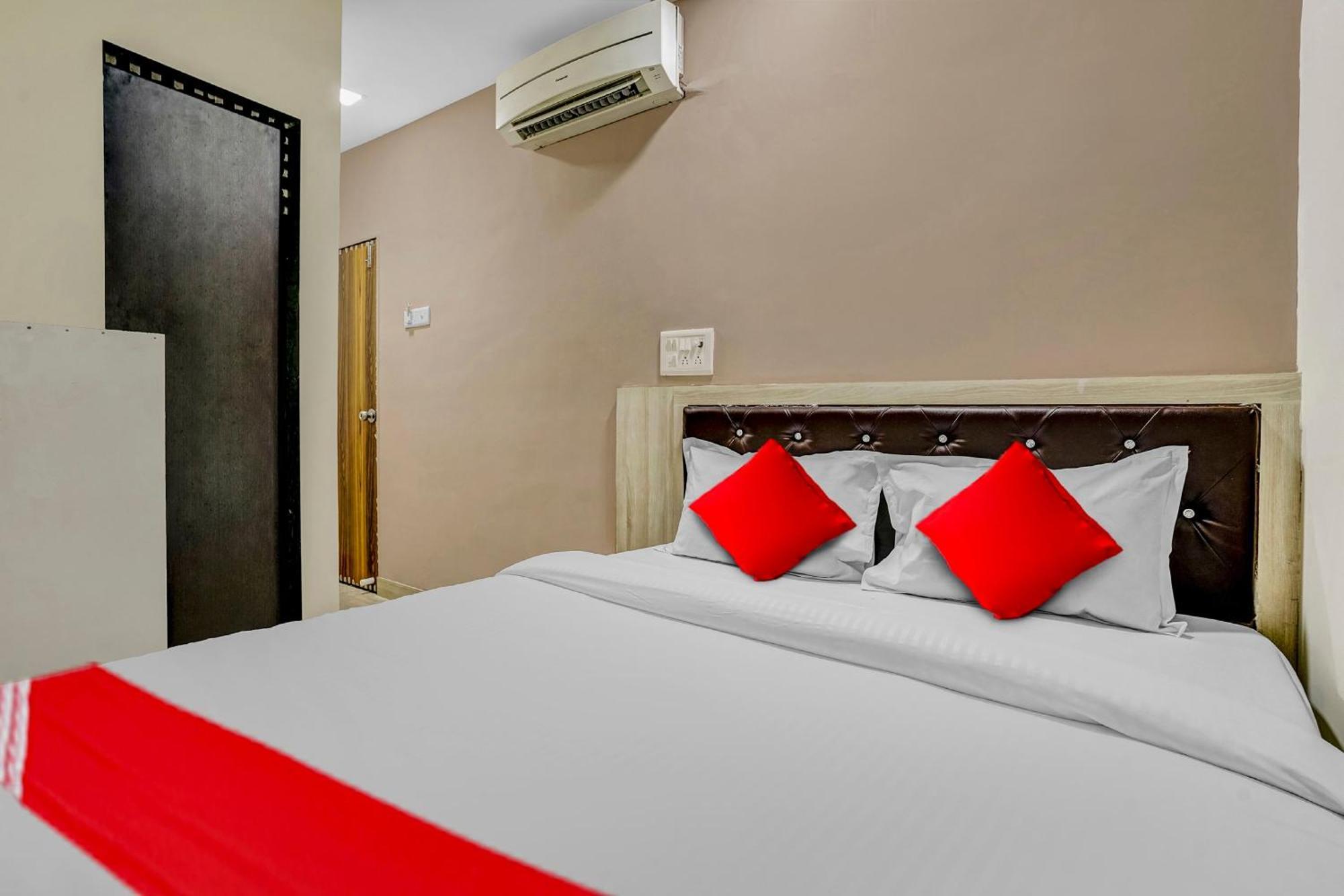 Hotel O Relax Palace Mumbai Exterior foto